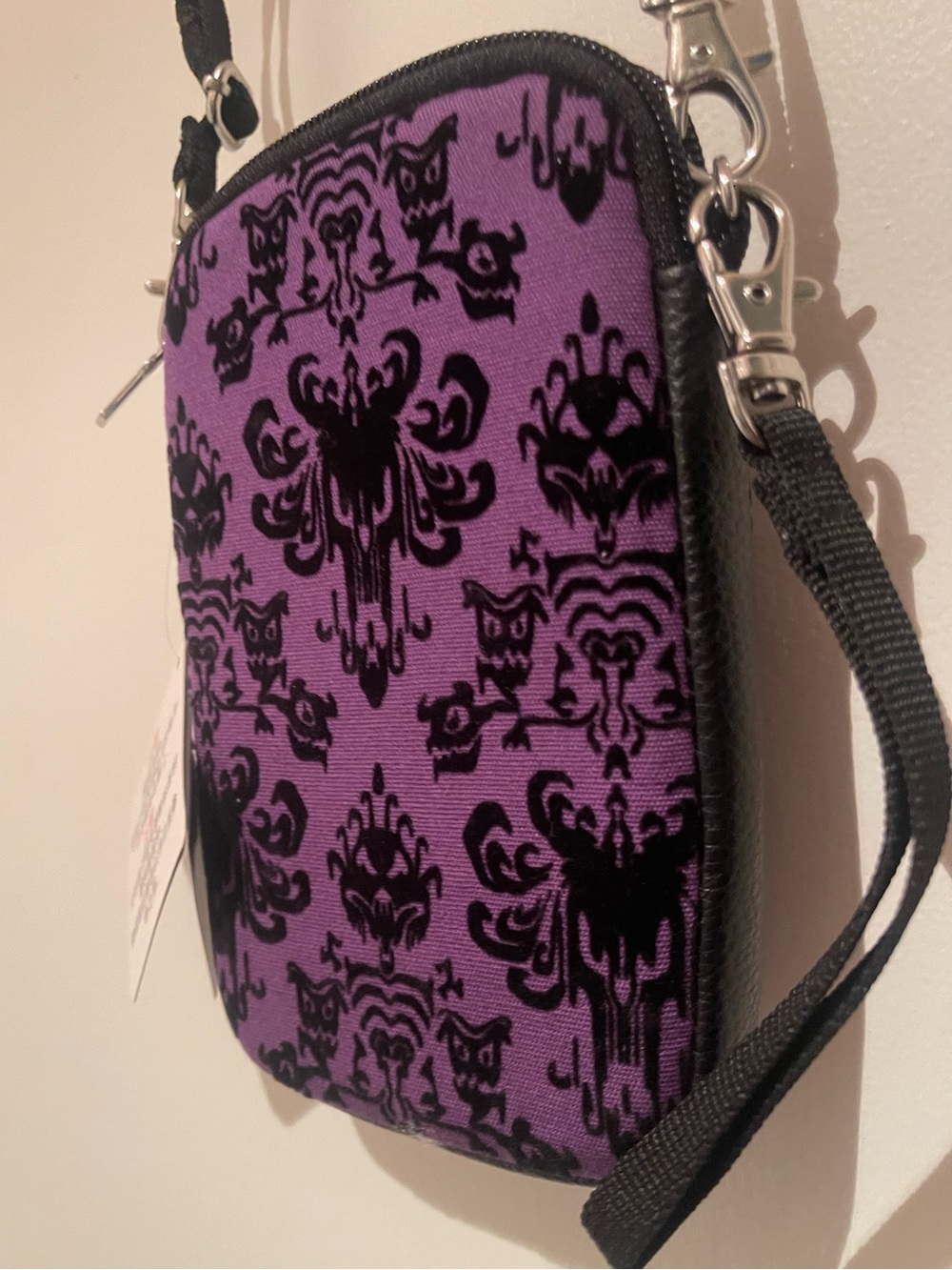 NWT Disney Parks Haunted Smartphone Crossbody - Picture 4 of 6